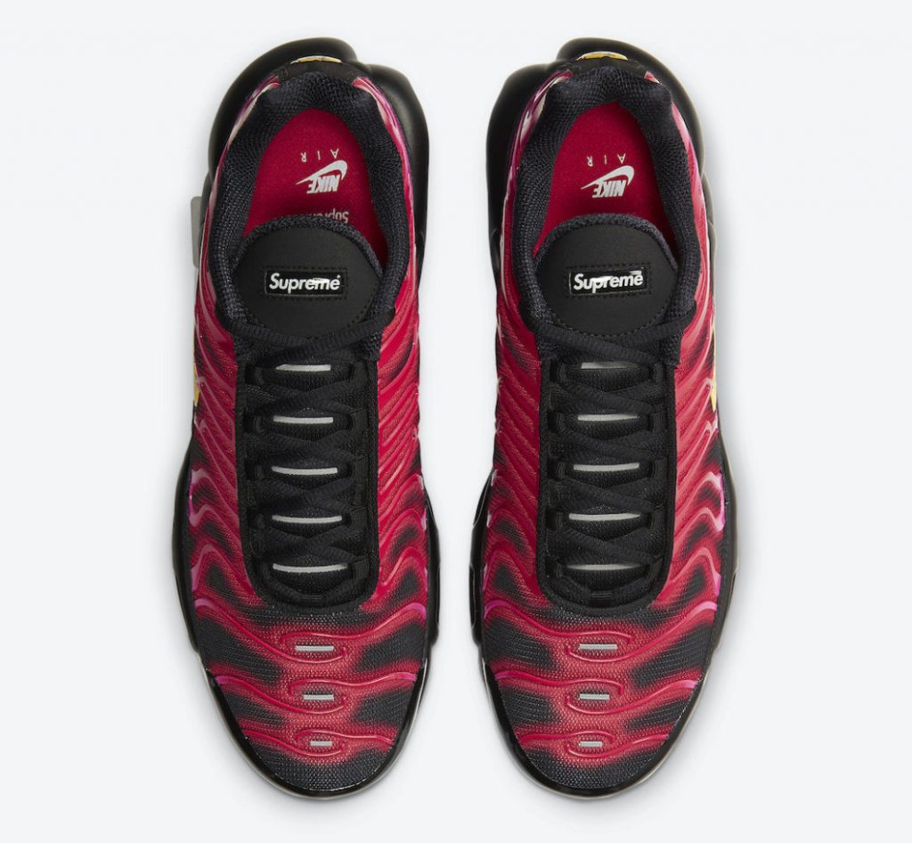 Supreme x Nike Air Max Plus TN 货号：DA1472-300/DA1472-600