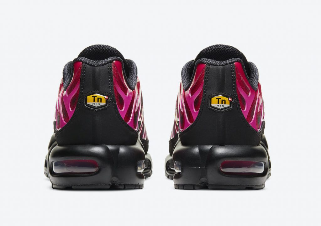 Supreme x Nike Air Max Plus TN 货号：DA1472-300/DA1472-600